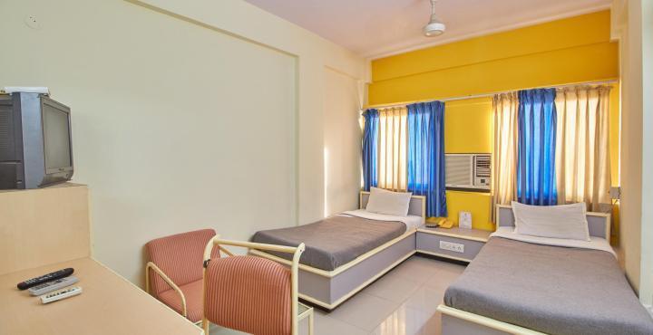 Hotel Aditya Rajkot Eksteriør bilde