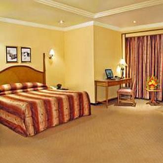Hotel Aditya Rajkot Eksteriør bilde